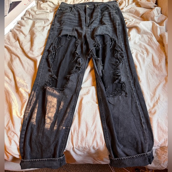American Eagle Curvy Boyfriend Jeans - Picture 3 of 7